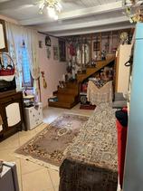 Appartamento con entrata indipendente in Vendita